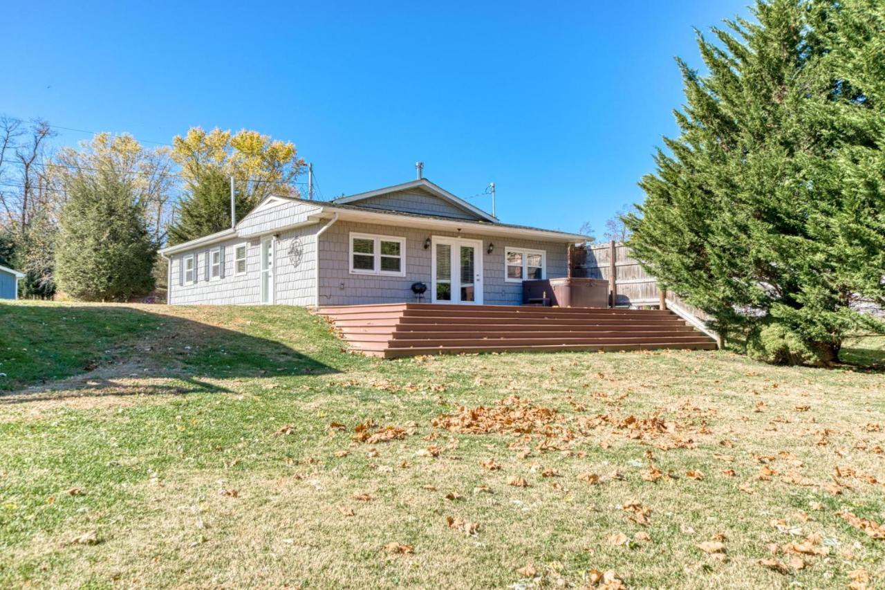 House On The New River, 3Br, 20 Minutes From Vt Radford Exterior photo