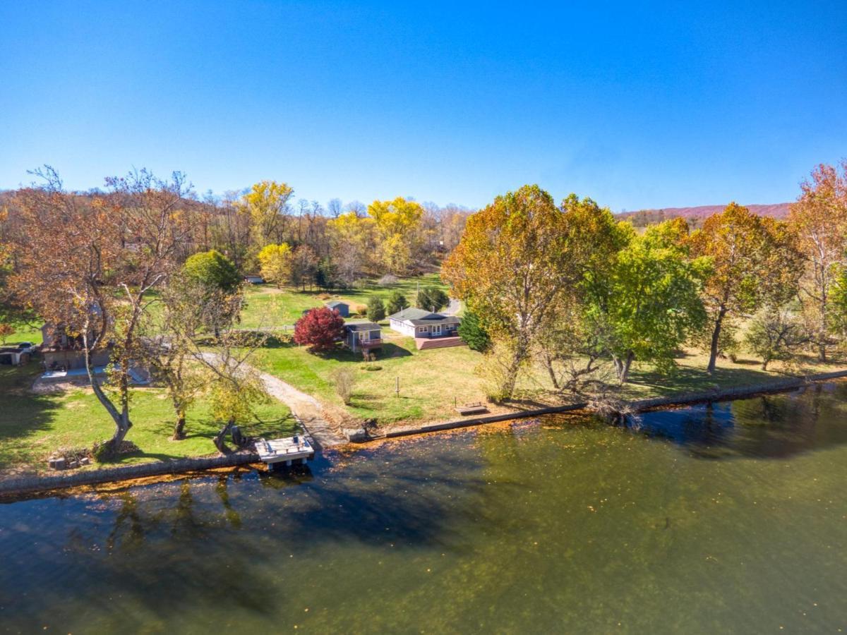 House On The New River, 3Br, 20 Minutes From Vt Radford Exterior photo